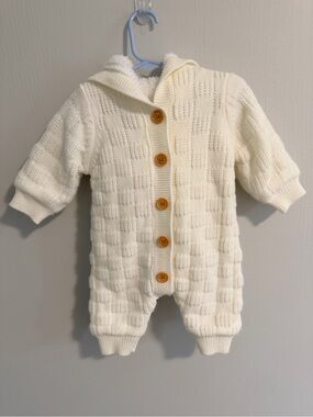 Amazon White Hooded Knit Baby One-Piece with Wood Buttons